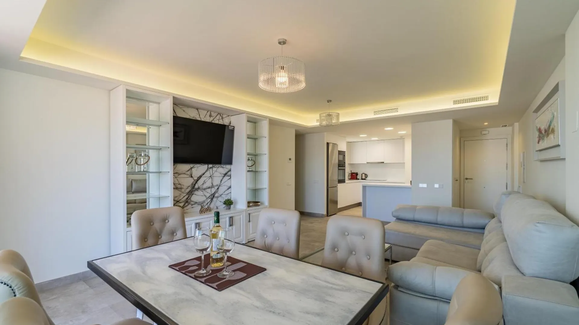 Modern Apartment In Estepona Ref M39