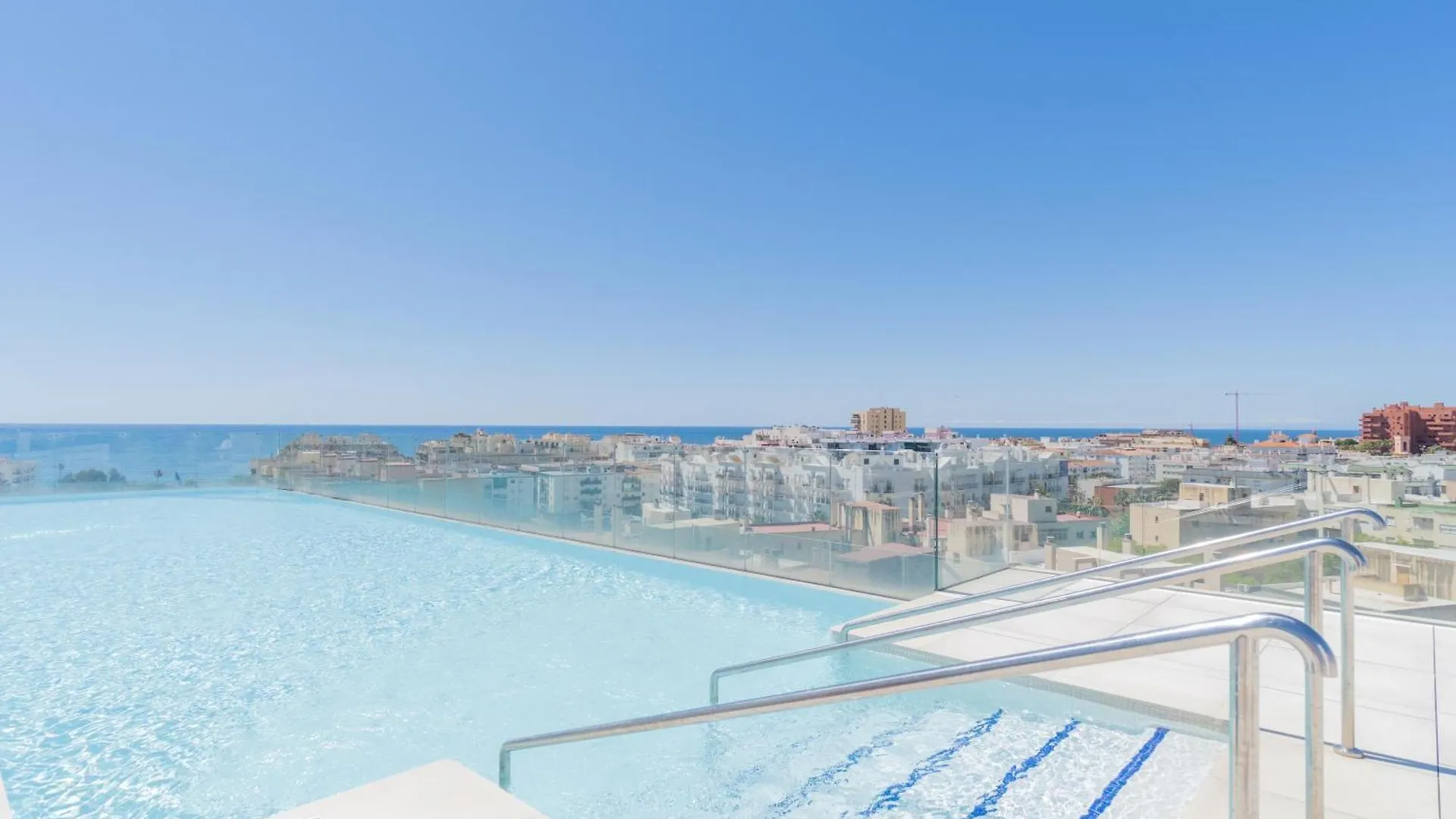 Modern Apartment In Estepona Ref M39